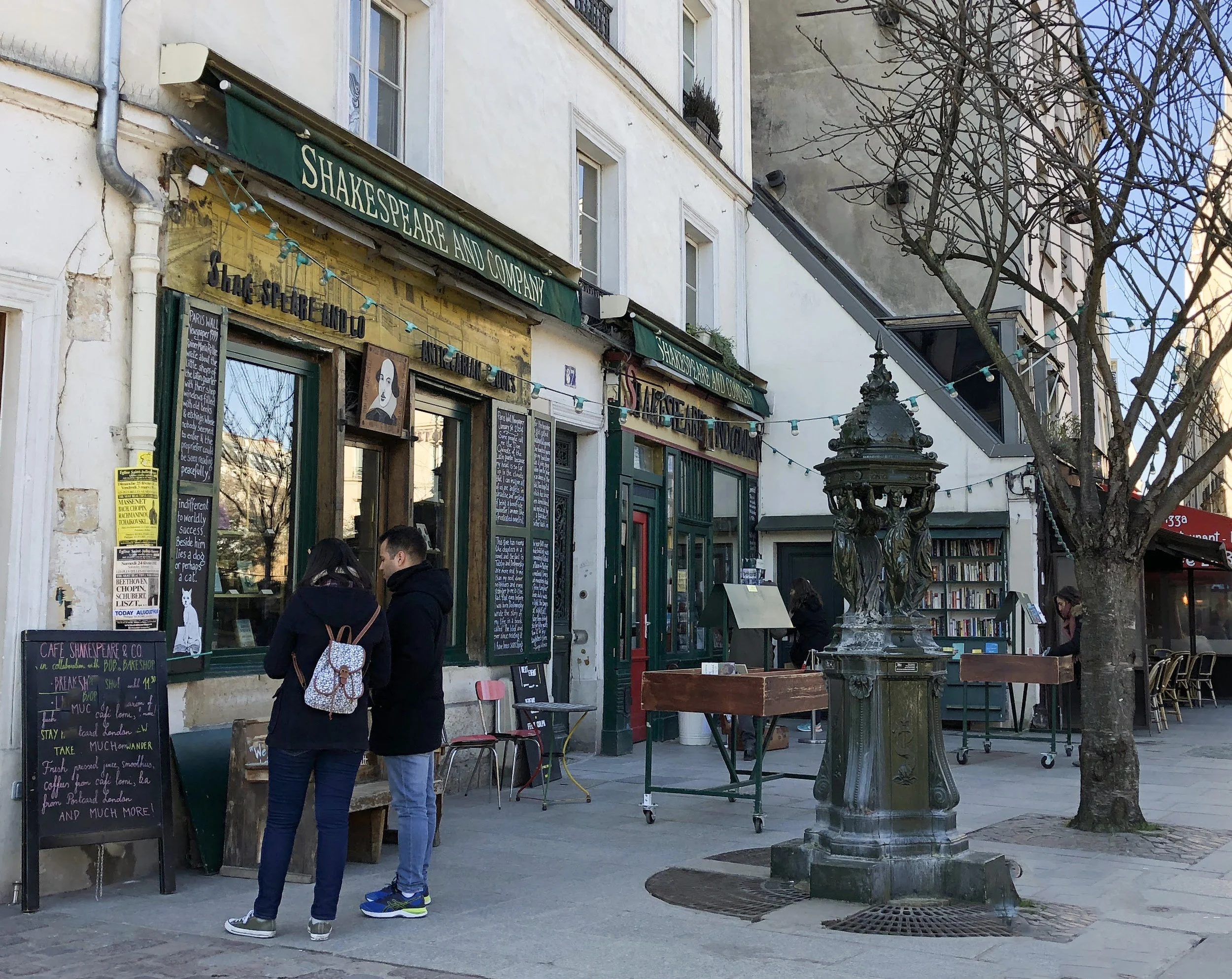 Wallace Fountain in front of Shakespeare and Company