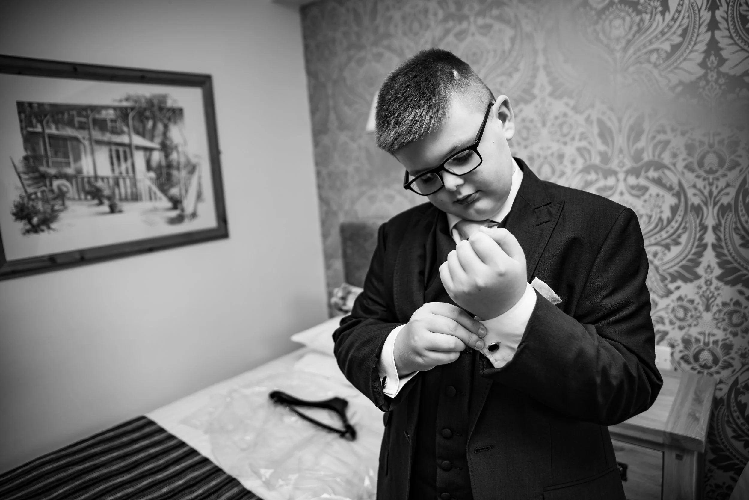 wedding photography black and white cufflinks