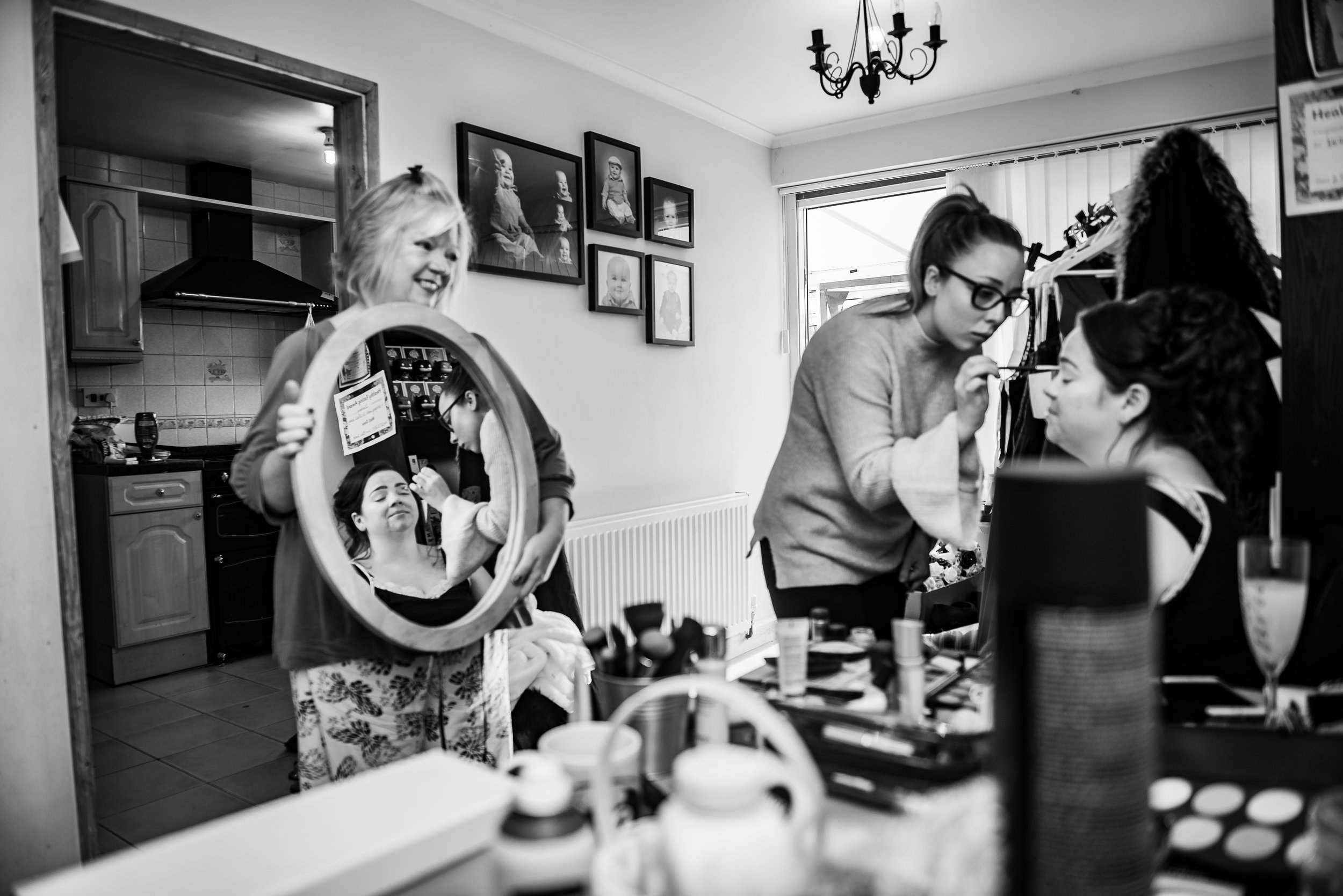 wedding photography bridal preparations on her wedding day.