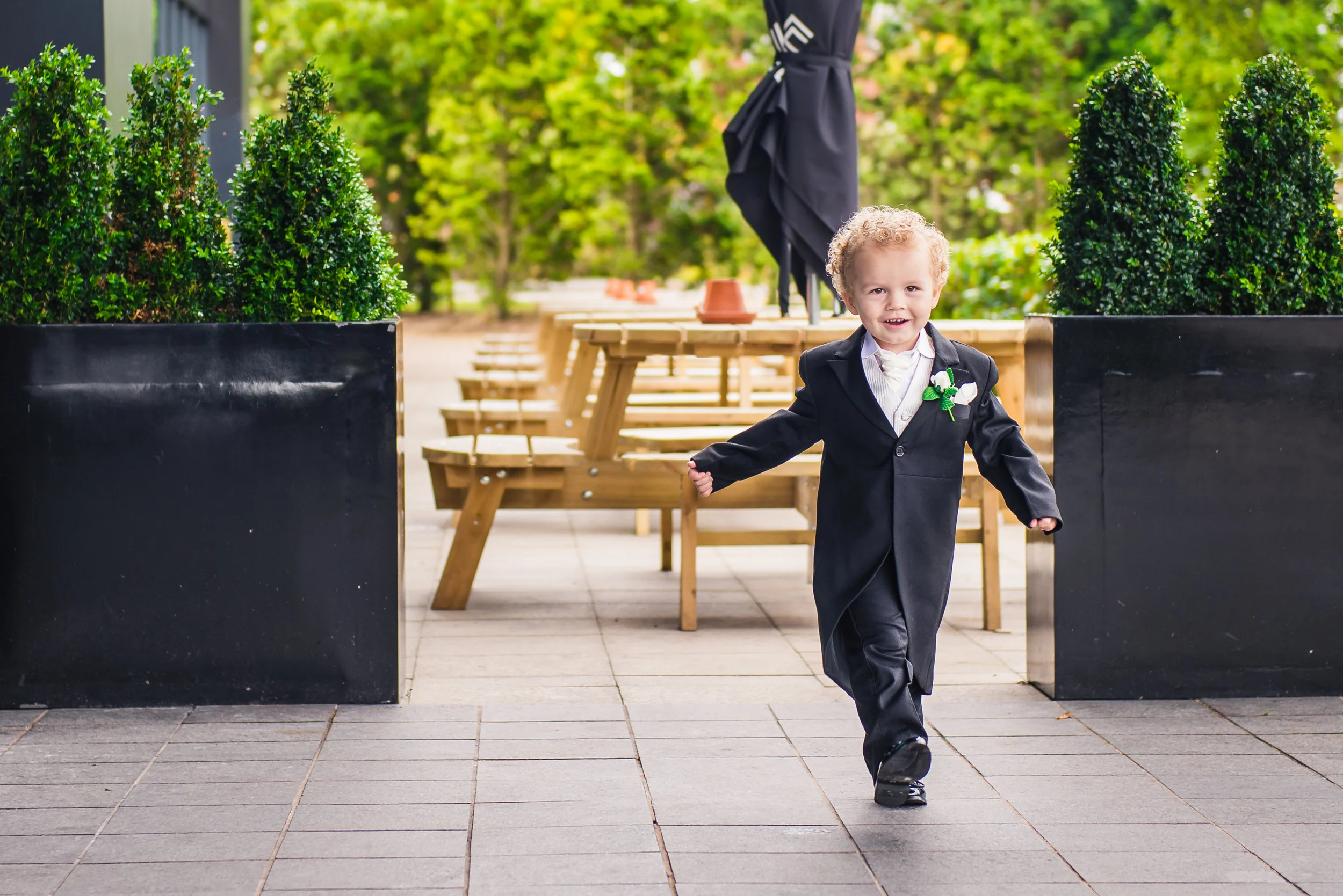 West Midlands Wedding Photographer - Dana Lewis Photograph - Village Hotel