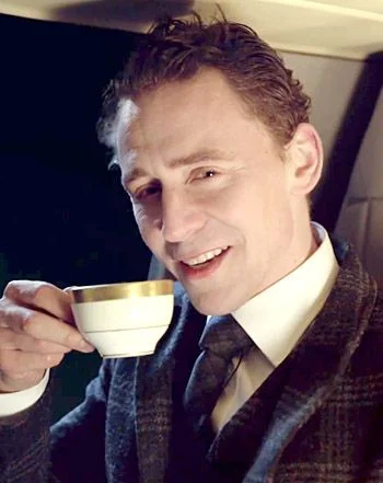 hiddleston-tea.jpg