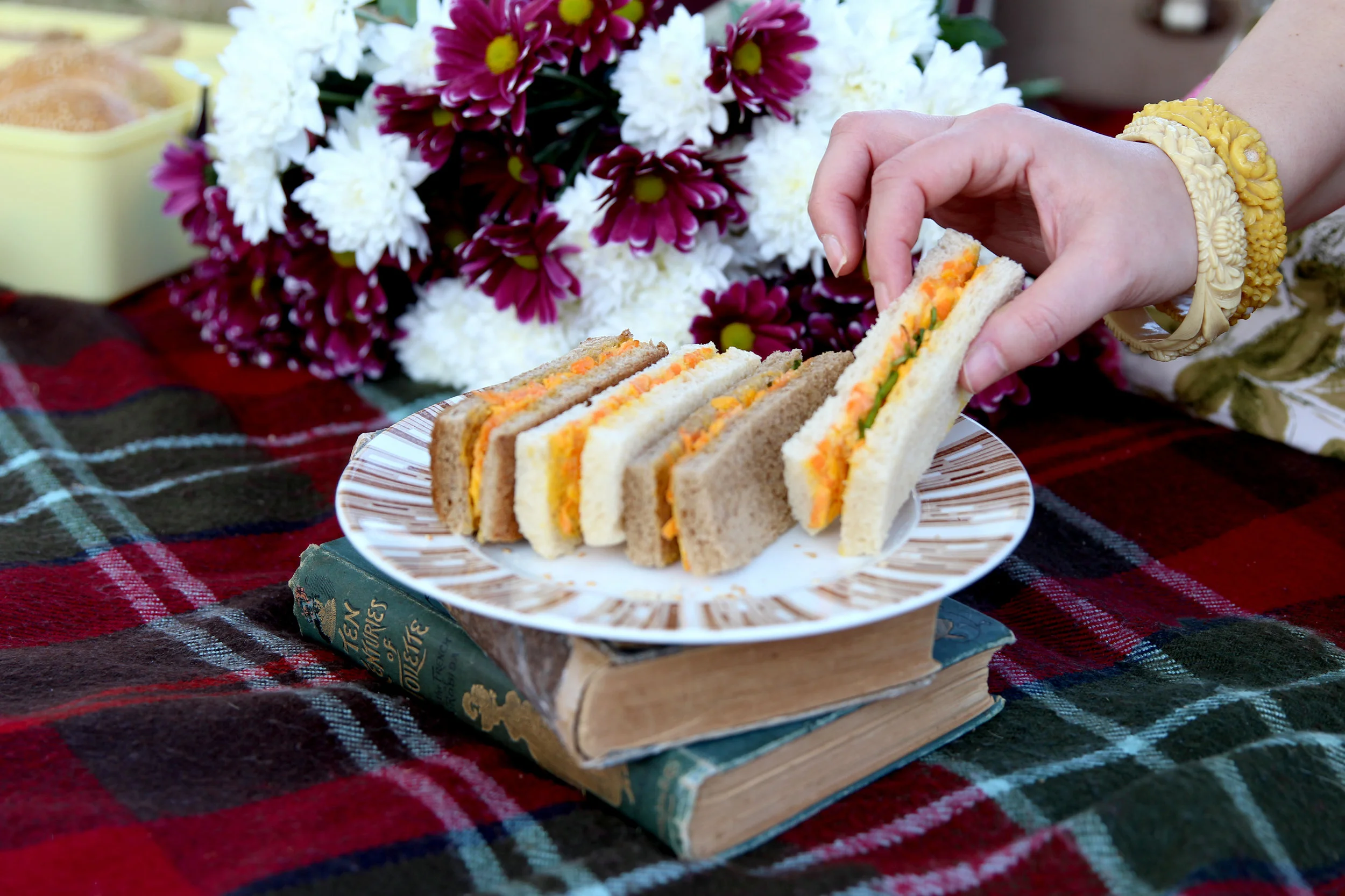 carrot-cheddar-sandwiches.jpg