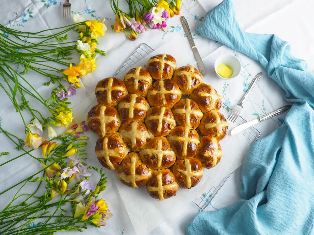 hot-cross-buns-1.jpg