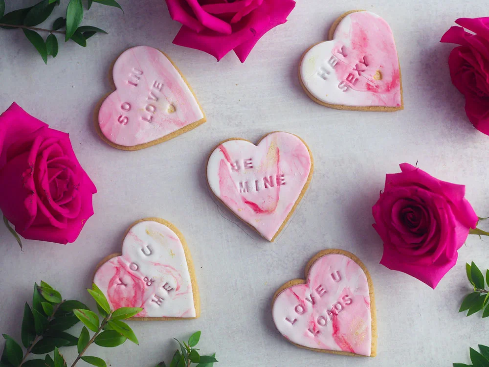 heart-message-biscuits-2.jpg