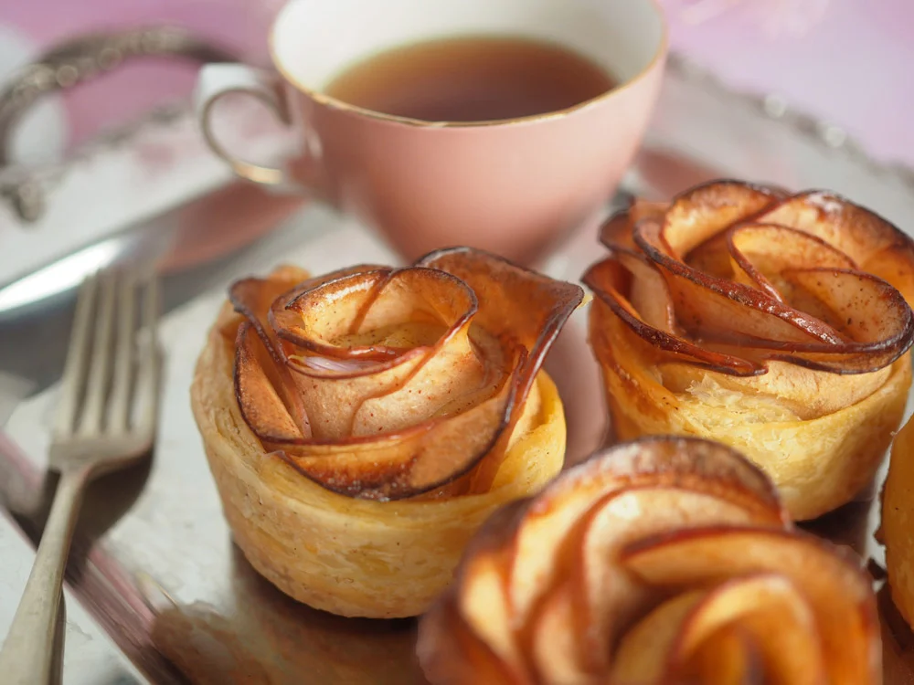 rose-apple-tartelettes-3-web.jpg