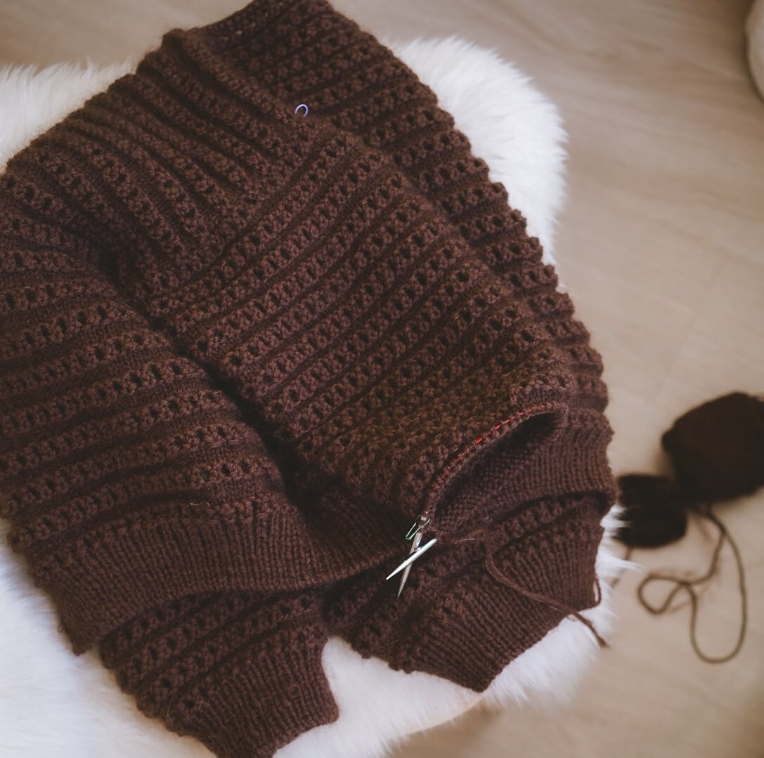 🚨TEST CALL

The Ingrid cardigan pattern is ready for its test knit. I&rsquo;m looking for test knitters. 
To apply, check my stories you will find a link to the form with all the details. 
Knitted from the softest and most luxurious yarn  @gepardgar