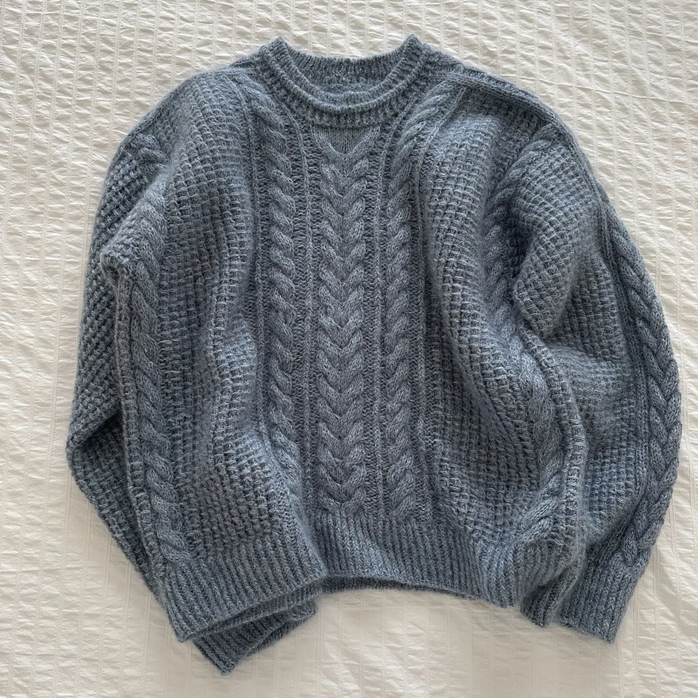 ちゃん。　Ｐニット　グレー Philomena sweater English PDF pattern — GREGORIA FIBERS