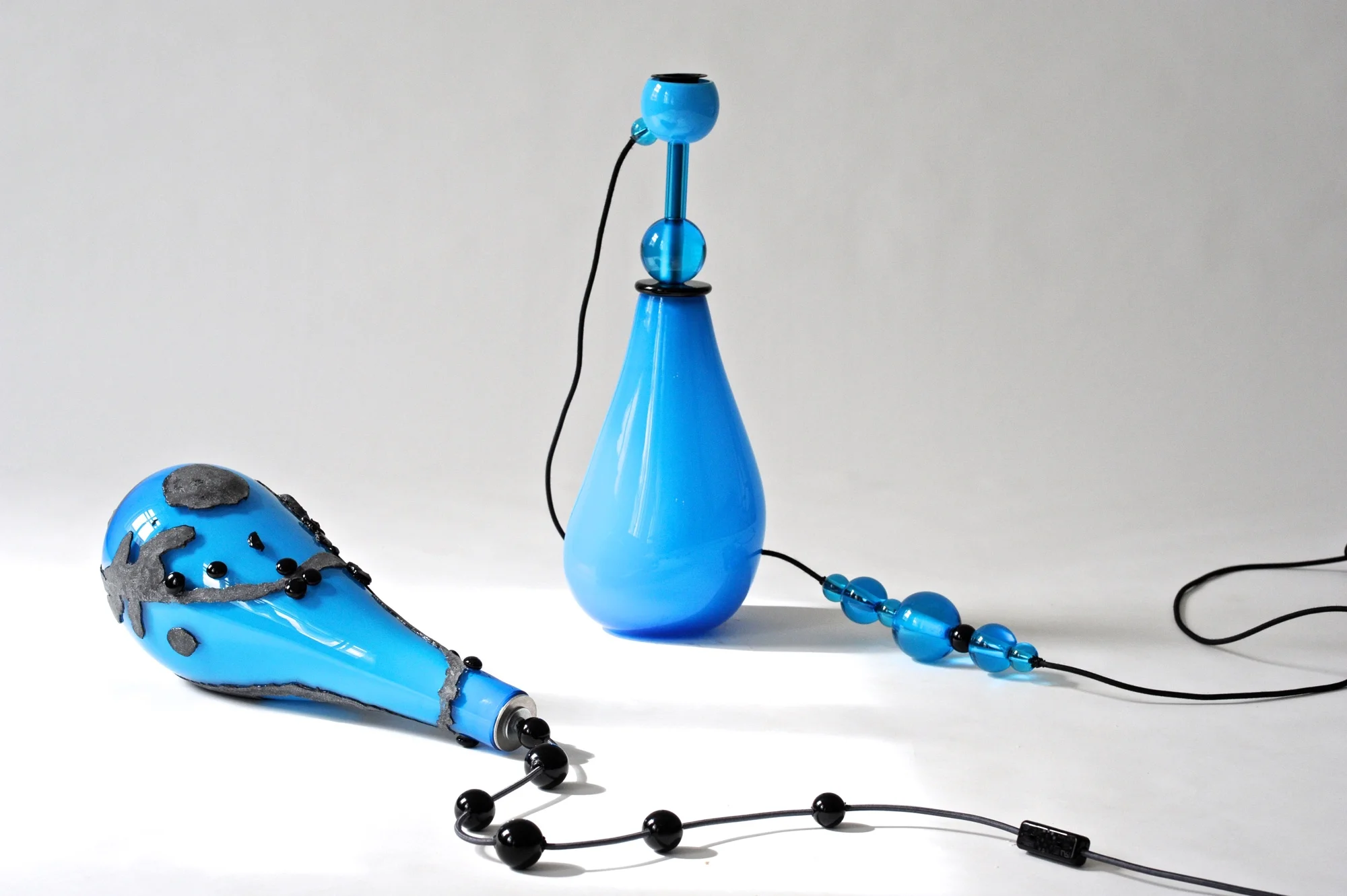 #52 & #56 Opaque, epoxy resin, light bulb, glass balls, electrified Opaque + transparent, light bulb, electrified 57 cm, 60 cm