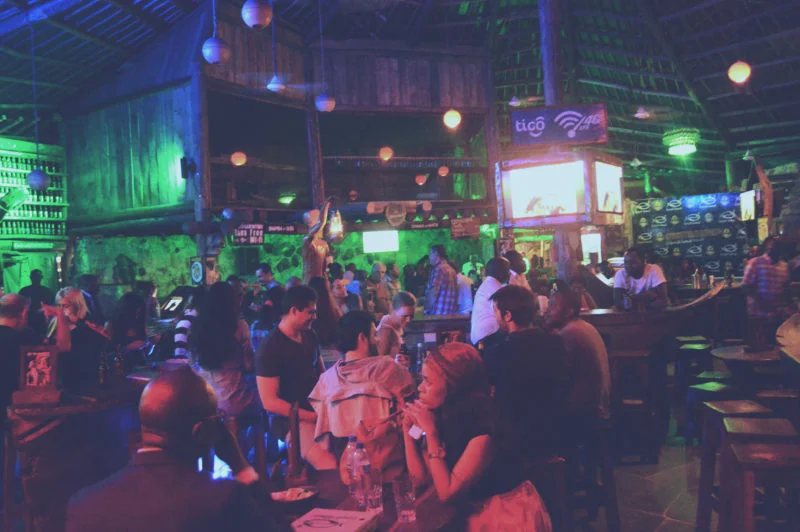 Dar night life