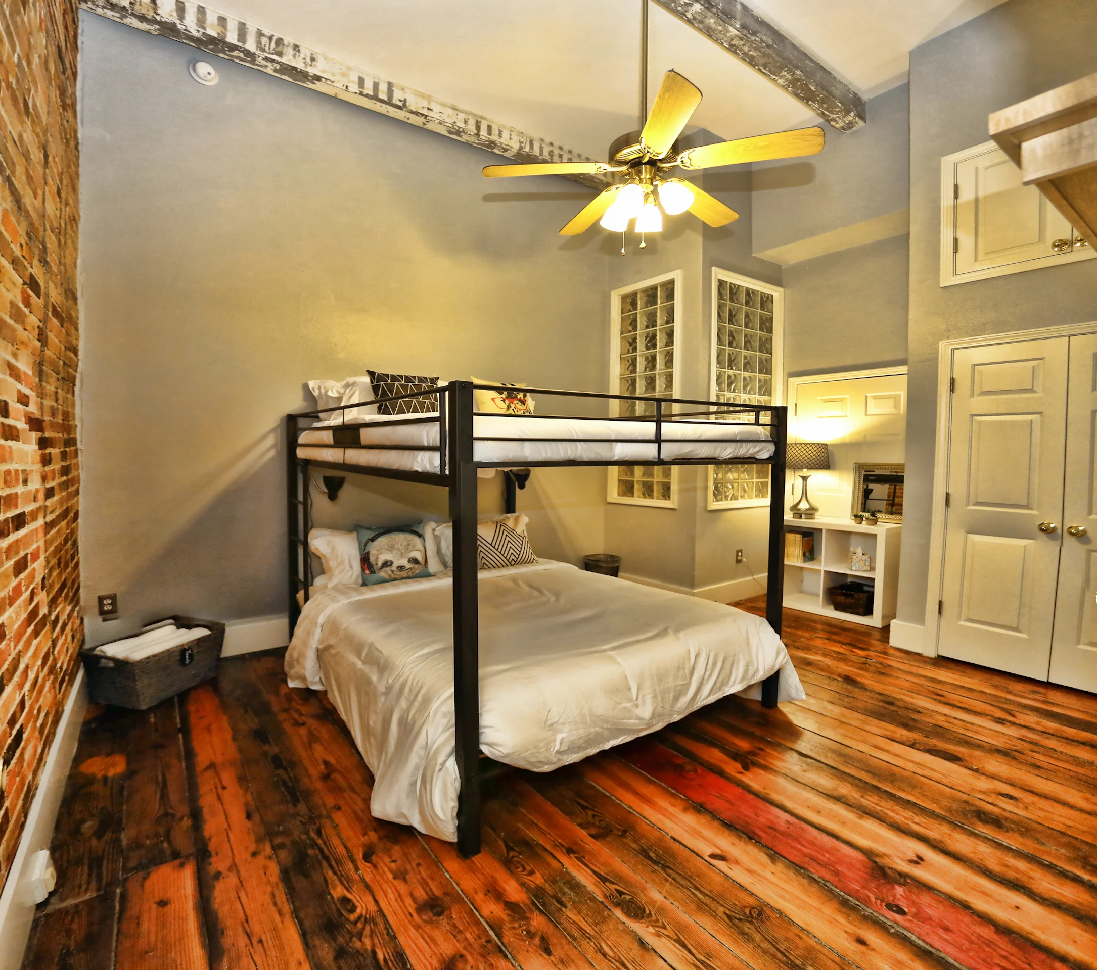 112 Market best airbnb in Wilmington37.jpg