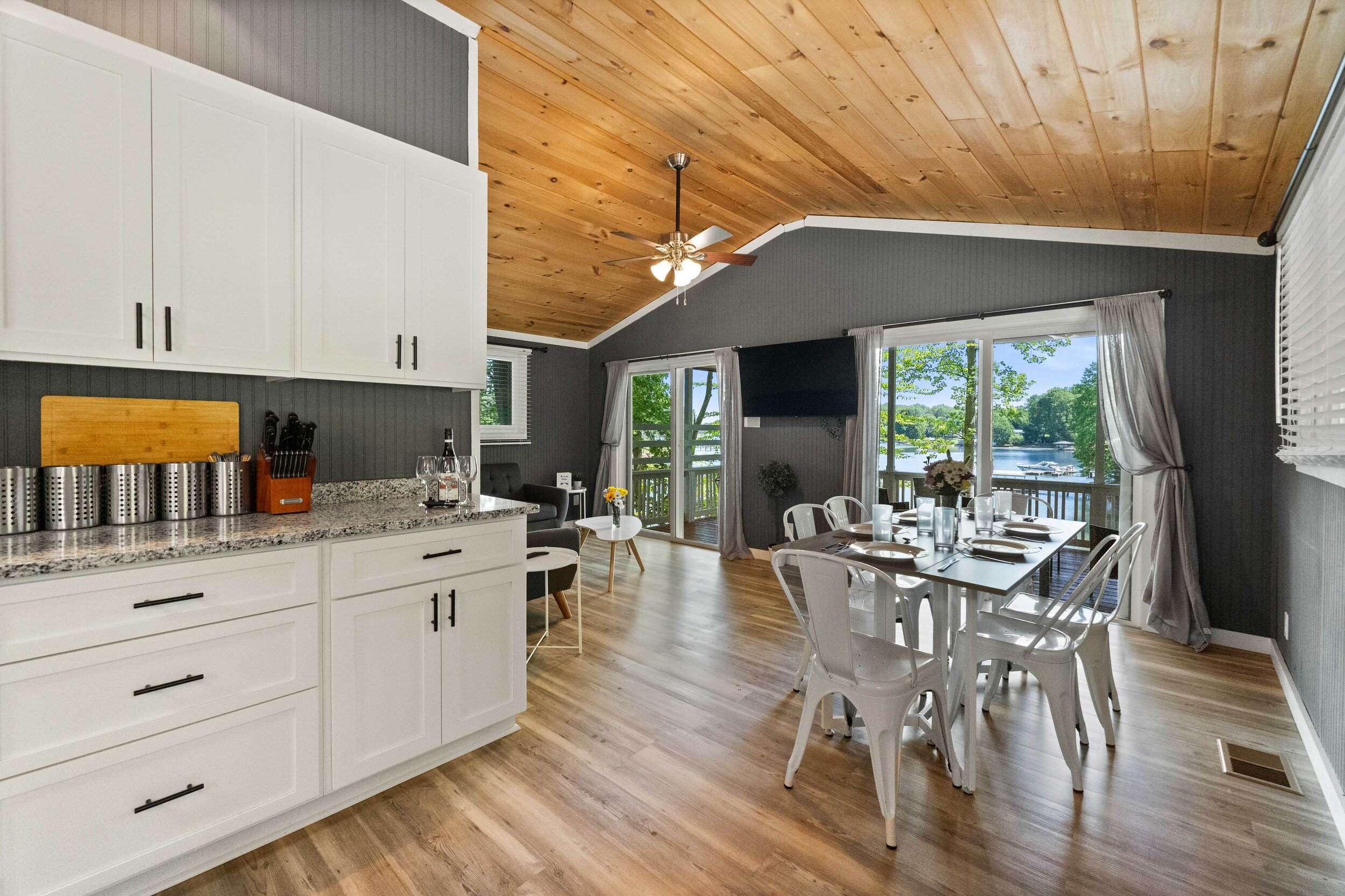 Best Airbnb Vacation VRBO Lake Norman Charlotte North Carolina41.jpg