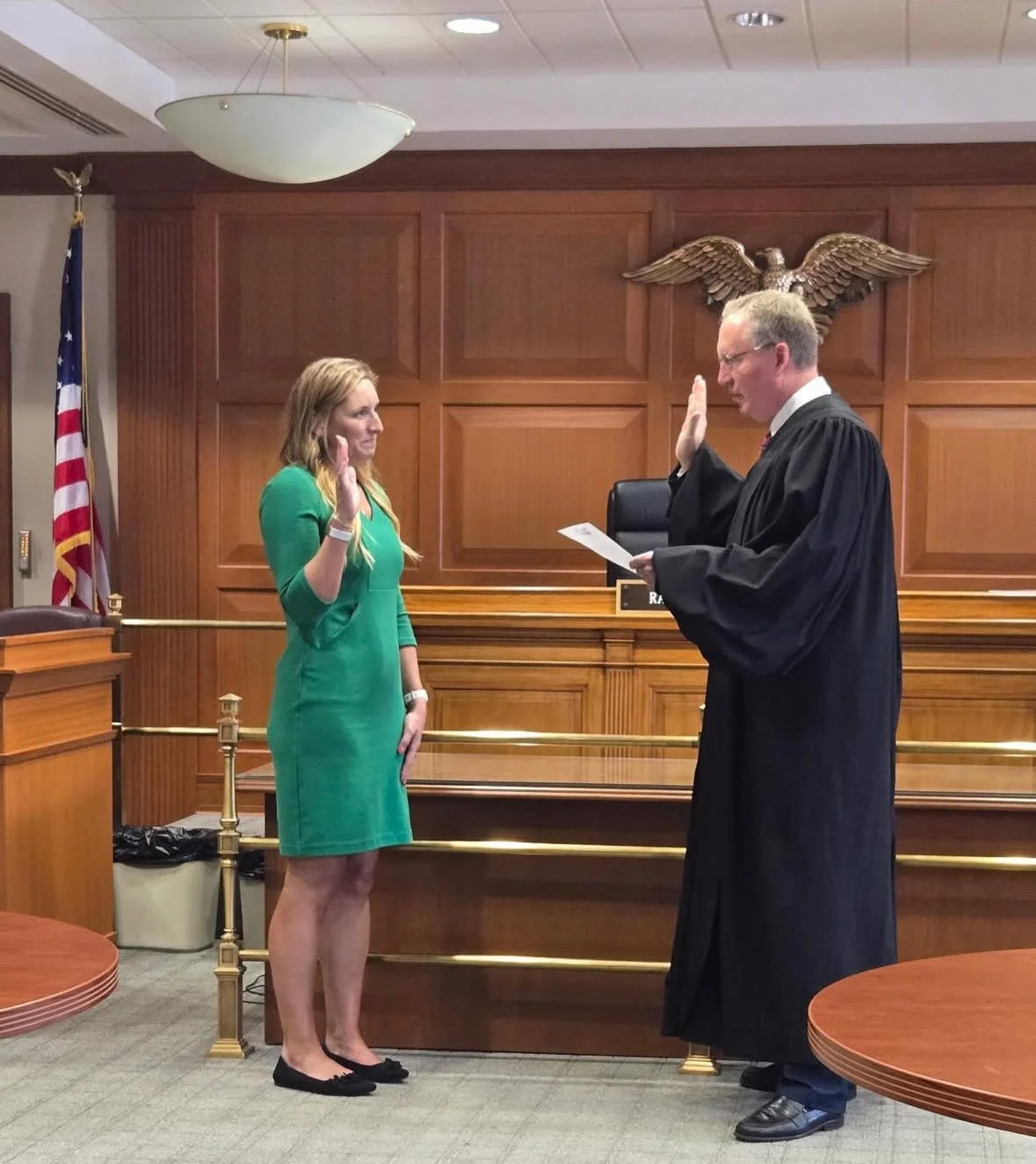A Great new commissioner. 
💁&zwj;♀️🌳
Congrats to Adventure Crew board member Caroline Keating (@currentmile), who was sworn in yesterday as a new board commissioner for Hamilton County @great_parks.

&quot;We interviewed six strong candidates. Caro
