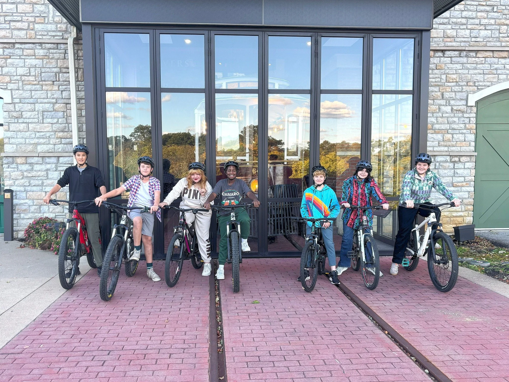 Adrenaline-filled smiles.
🚵😆
A small group of Discoverers strengthened their mountain biking skills during a series of four workshops in October. 

&quot;There is a specific look that I think we can all imagine as the new students started down the 
