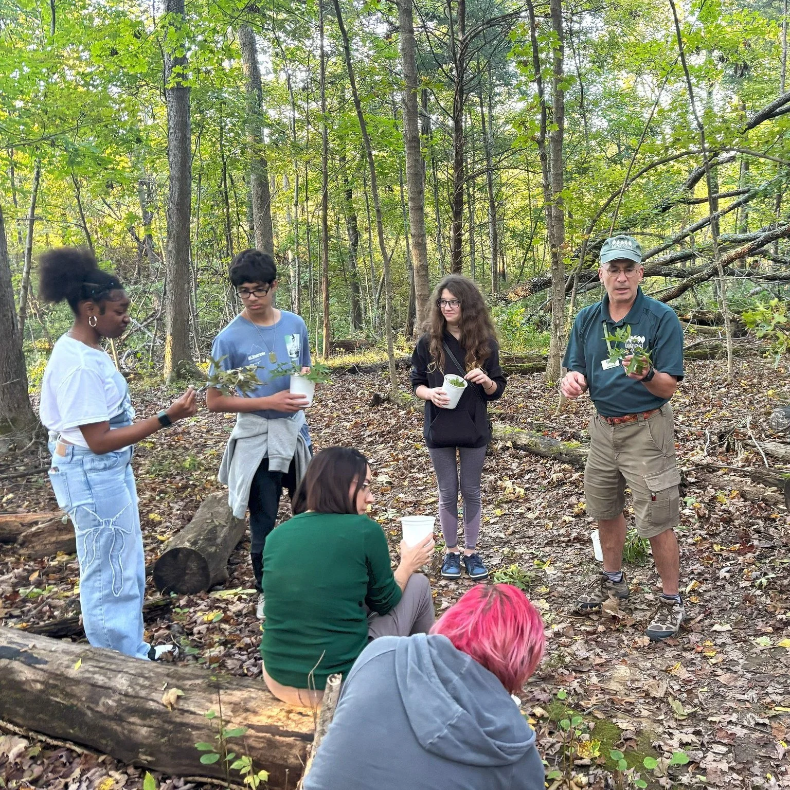 Building confidence outdoors.
🐛😃
A group of Pathfinders got their hands dirty during a four-part series at @cincynature Center's campuses in October. At Long Branch Farm, they harvested native plants, including pawpaws, maypop and persimmons; tried