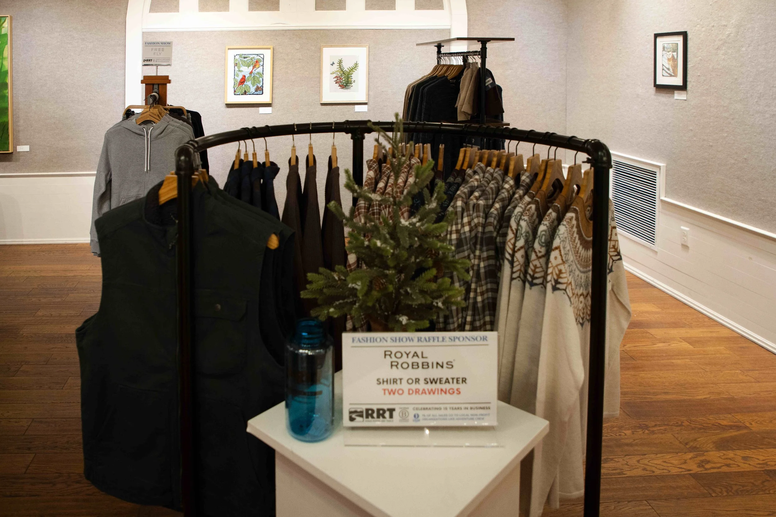 0010Outdoor Fashion Show.JPG