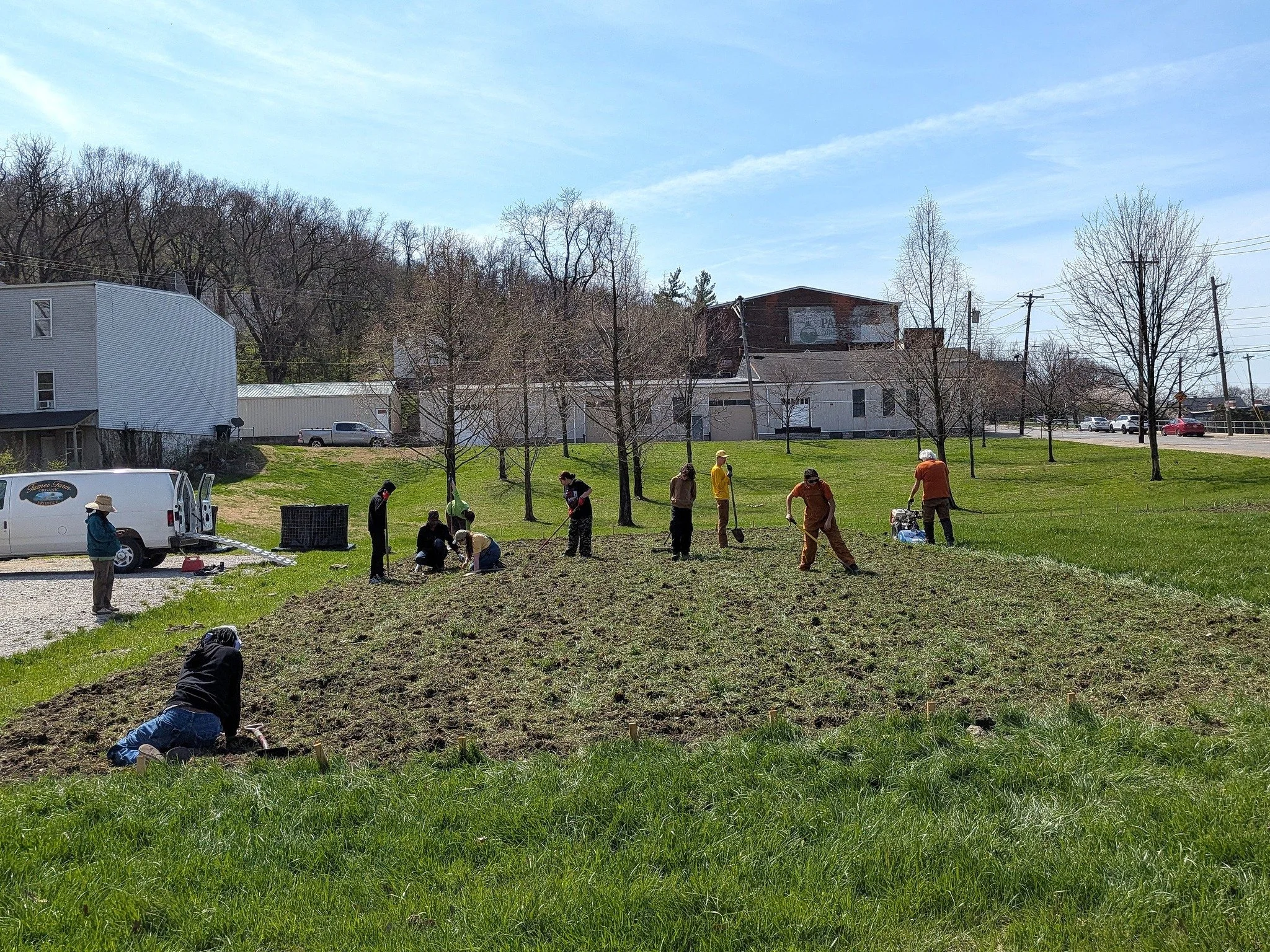 Pathfinders plan for plants.
🌱🌻
During spring break, a group of Pathfinder teens constructed a garden bed on Adventure Crew's new and burgeoning campus. We worked with the @civic_garden_center to create both above-ground and in-ground garden beds. 