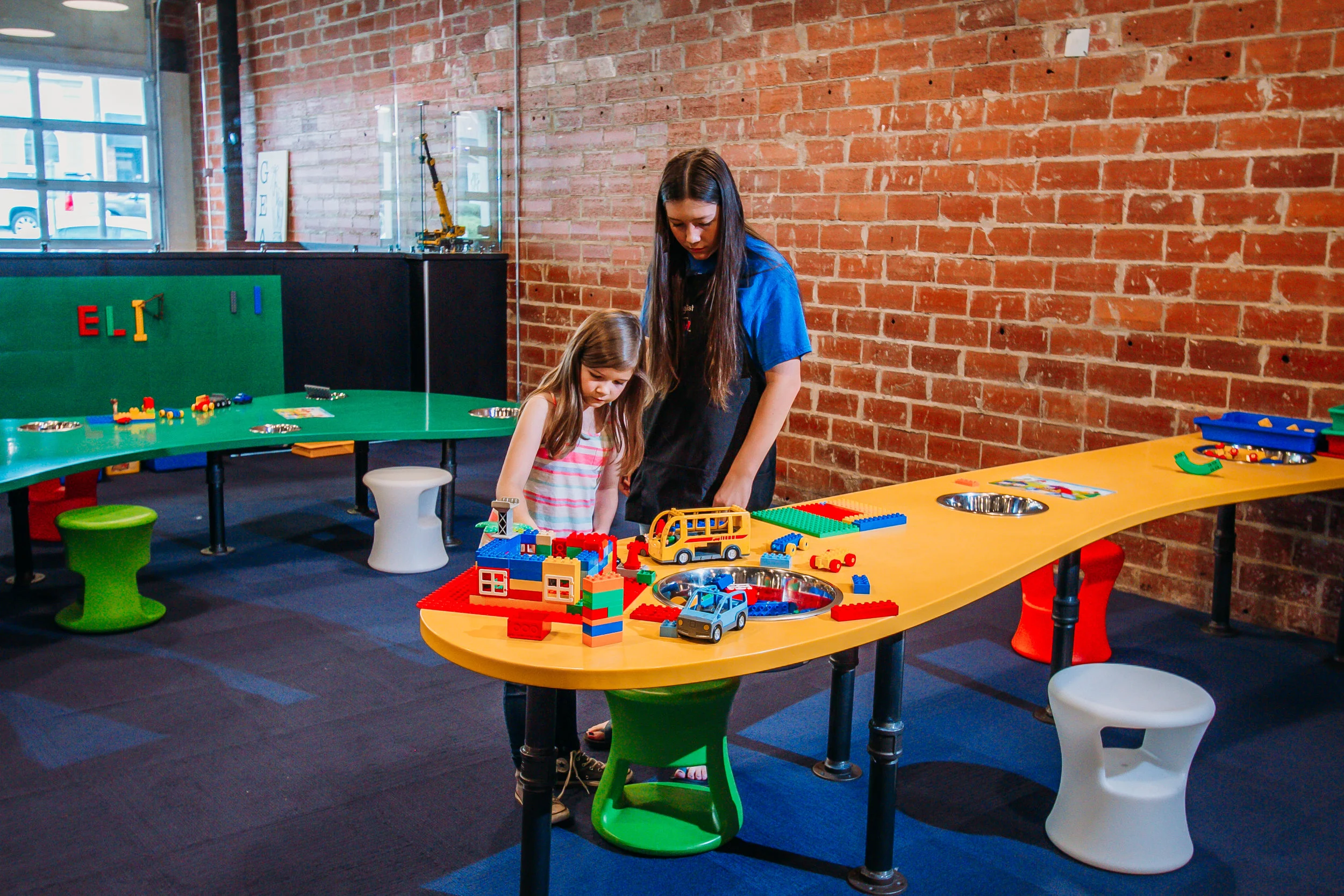 DUPLO® is a trademark of the LEGO Group of companies which does not sponsor, authorize or endorse this site.