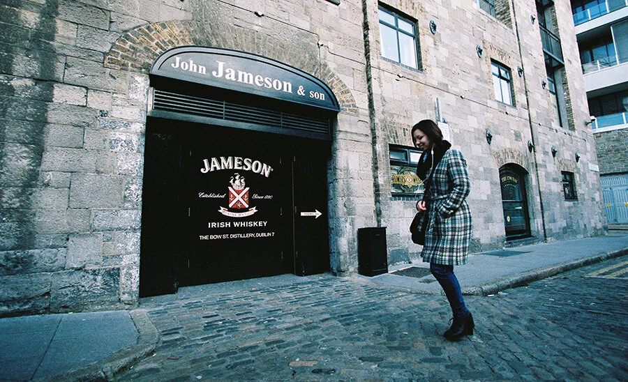 JAMESON DOOR F1000036.jpg