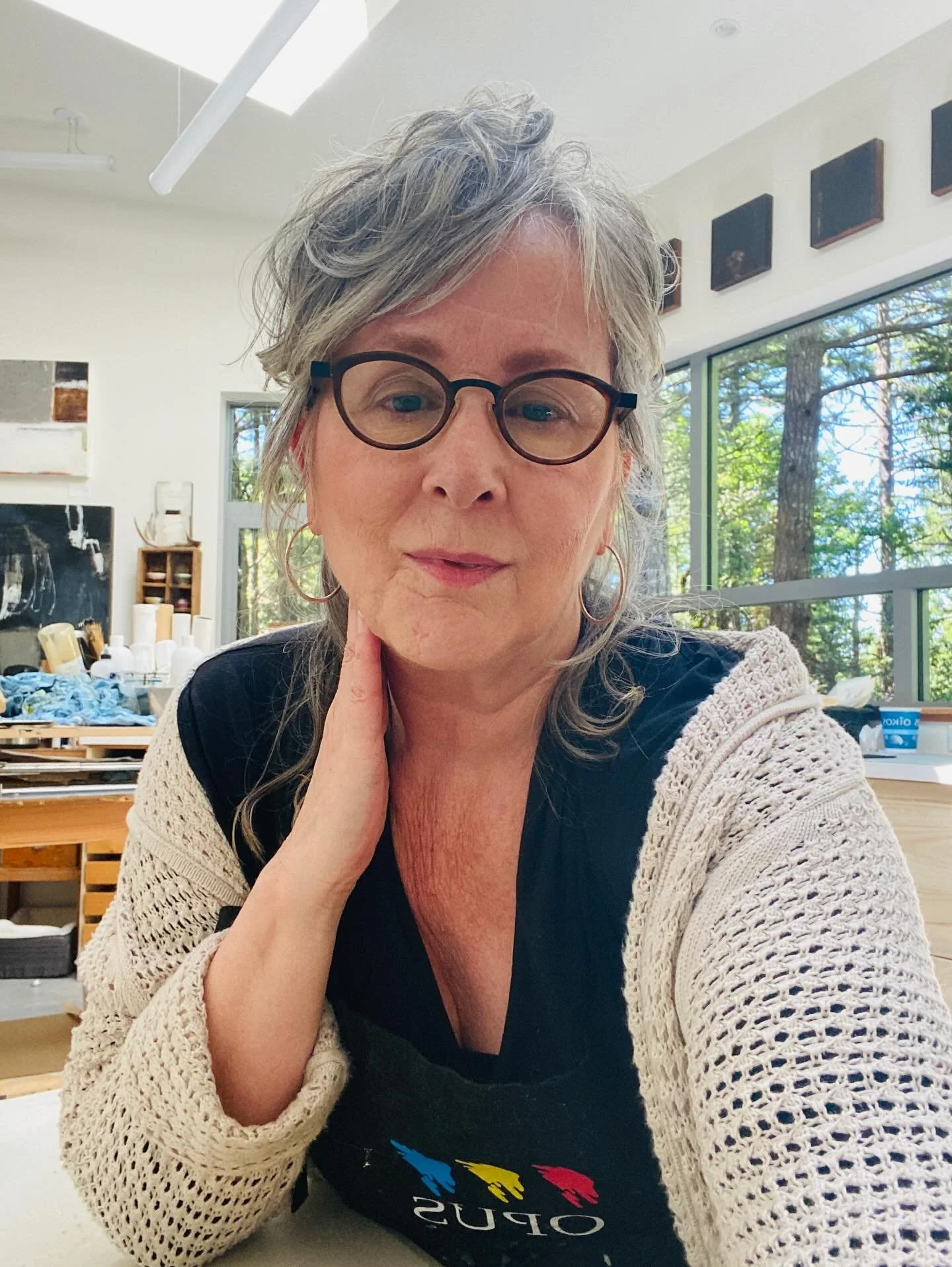 As a new year begins, I find it helpful to reflect on what the previous year brought. And 2025, while challenging in many ways, was also a year of reconnection and recommitment.
.
I feel deep gratitude for what art&mdash;and the artist communities I 