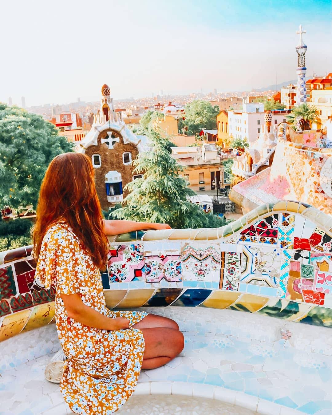 Barcelona Instagram Guide | Travel Guide - Helena Bradbury | Barcelona Travel | Instagram Guide | Travel Destination | Spain Travel | Gaudi | Sagrada Familia | Photography | Photo Locations | Instagram Spots | Photo Guide Travel Girl | Solo Travel |…