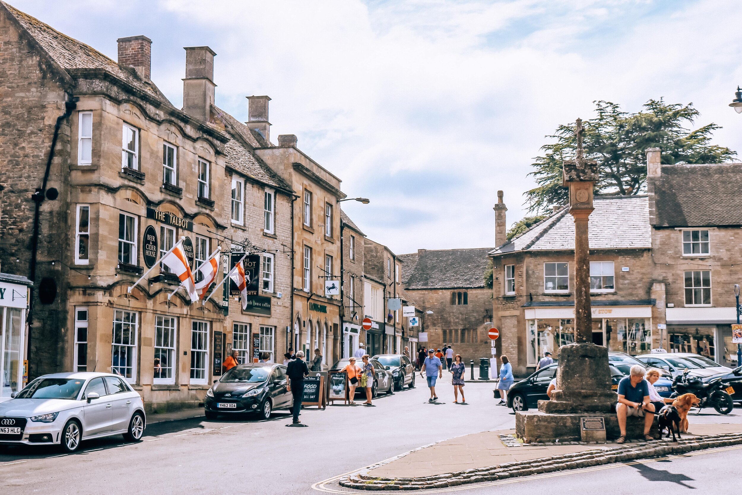 15 beautiful villages to visit in the Cotswolds | Helena Bradbury travel blog | most beautiful cotswolds villages | best villages in the cotswolds | top cotswold villages | best villages to visit in the cotswolds | cotswolds england english countrys…