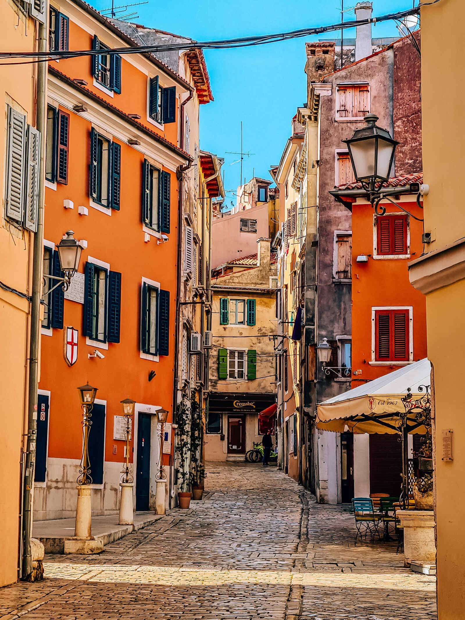 colourful narrow streets in rovinj croatia
