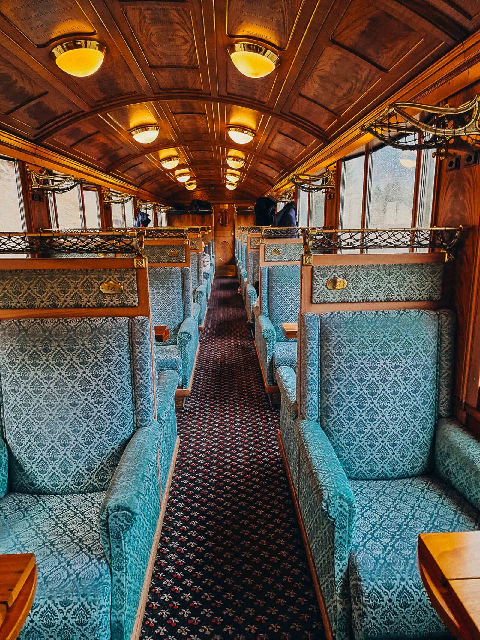 Golden Pass Belle Epoque train vs. Panoramic train — Helena Bradbury