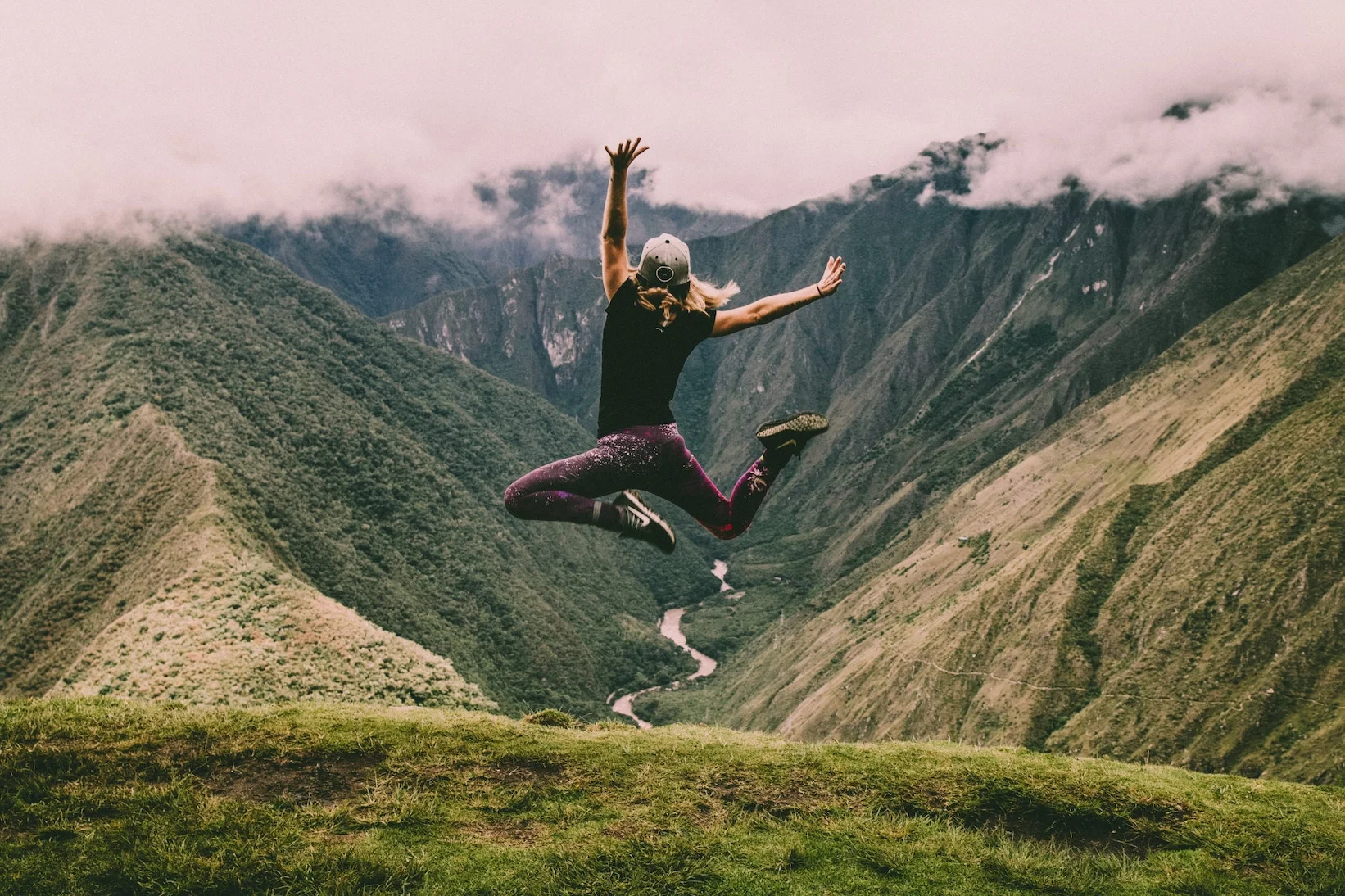 LeggingJump2.jpg