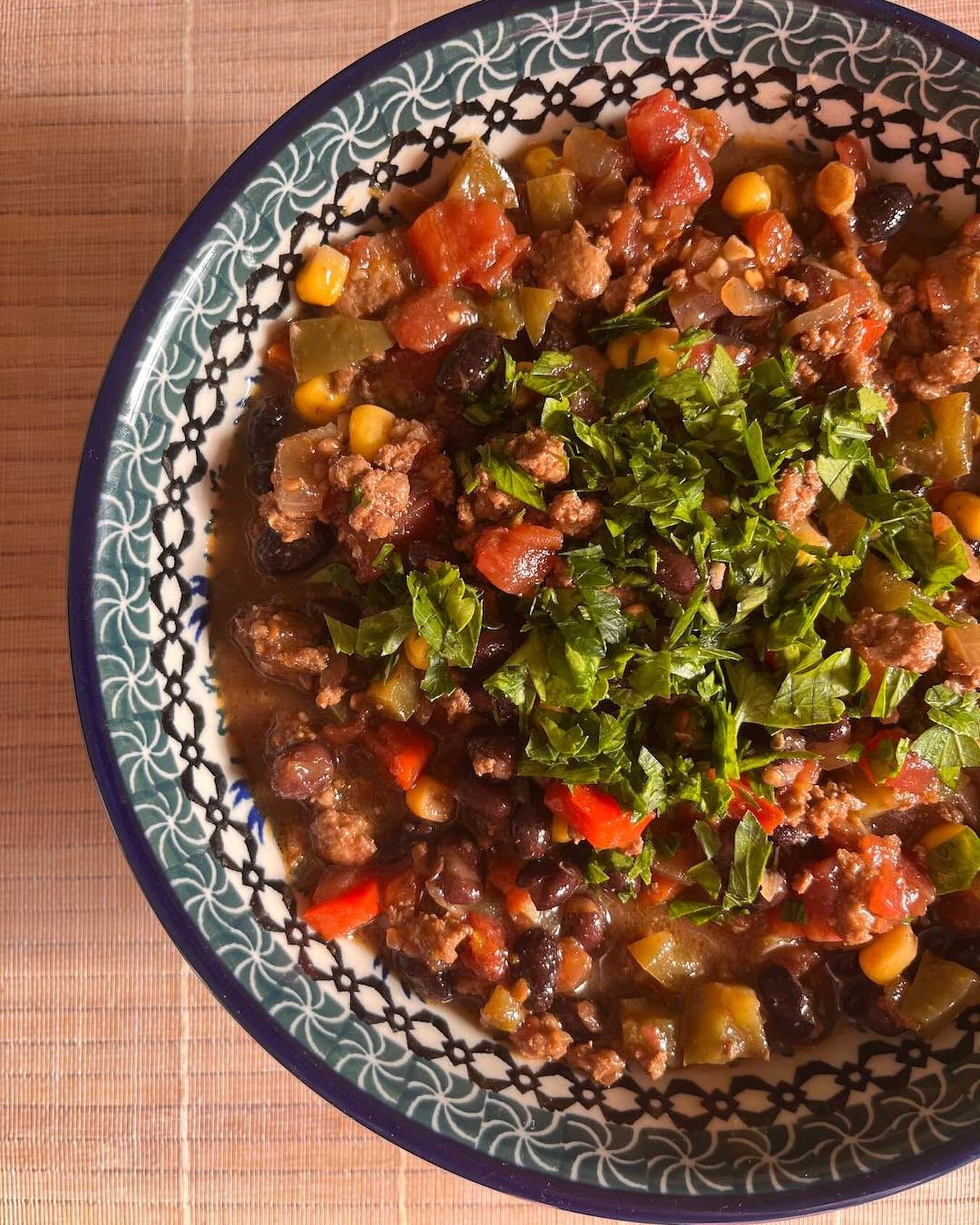 This week in #taste_budding: A simple pantry-based black bean chili that gains added depth of flavor from bits of chocolate and molasses. Easy to make and simply satisfying. From &ldquo;Soups + Sides&rdquo; by Catherine Walthers. Follow profile link 