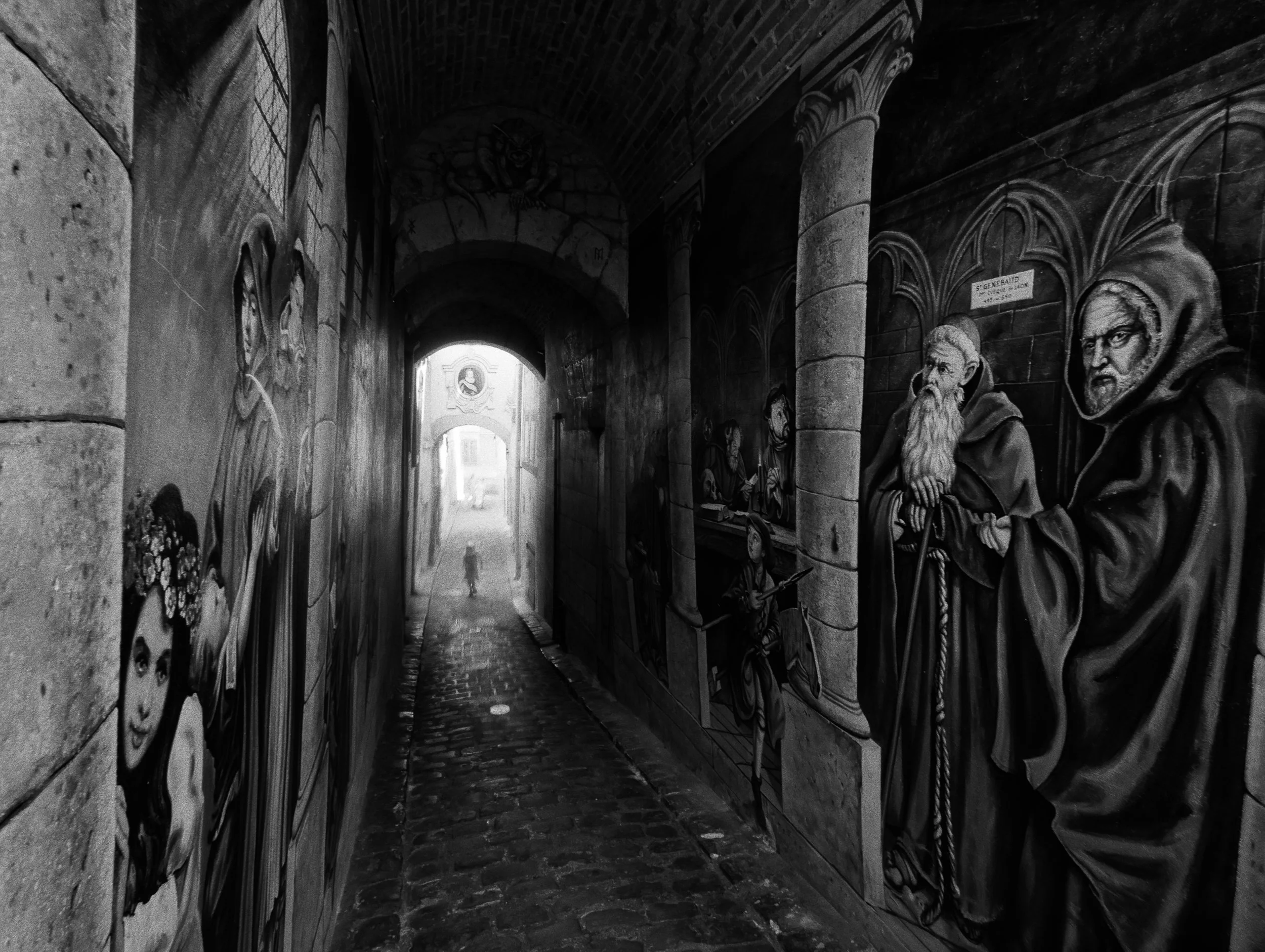 Writing the Street: Building a Photograph with Light and Shadow