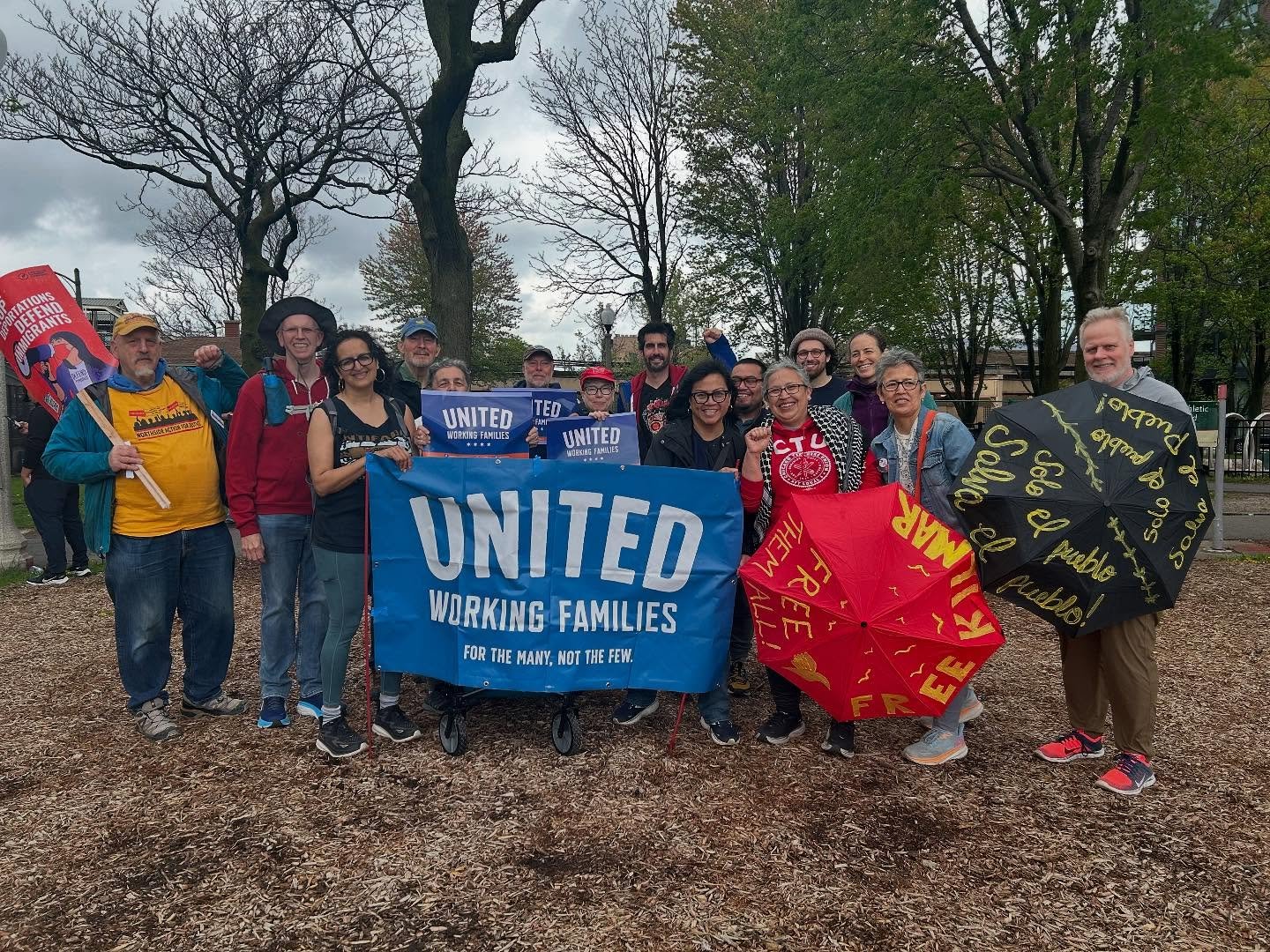 This May Day, we joined thousands in Chicago and hundreds of thousands across the US in resisting the billionaire agenda attacking immigrants and workers. An injury to one is an injury to all.

International Workers' Day was born out of Chicago organ
