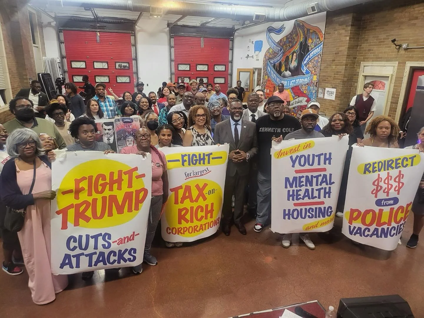 We packed Firehouse Community Arts Center last week for the West Side People's Budget Town Hall with our partners Chicago Black Voter Project, 290 IPO, and @peoplesunityplatform.

We were joined by Mayor Brandon Johnson for a Q&amp;A on a city budget