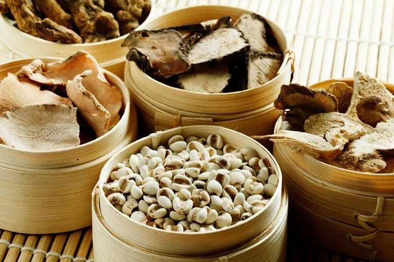 10 Traditional Chinese Medicine Herbs That Can Relieve PCOS Symptoms
