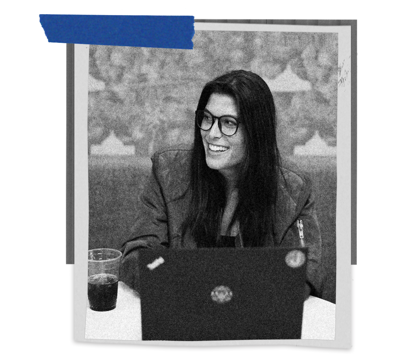 REAL_PhotoInTemplate_Ali.png