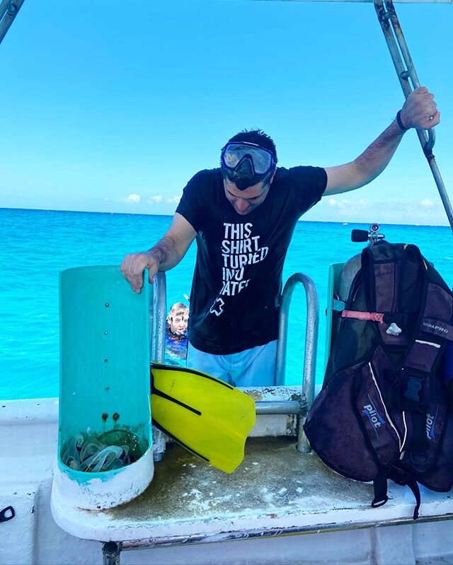 Scuba in Jamaica!! 🏊🏼🤿🇯🇲 We got to dive with &ldquo;Fruitie&rdquo; an amazing Jamaican entrepreneur, we met his beautiful family, and we got to dream about the future together. ❤️ #bigdreams #changelives

You don&rsquo;t always have to understan