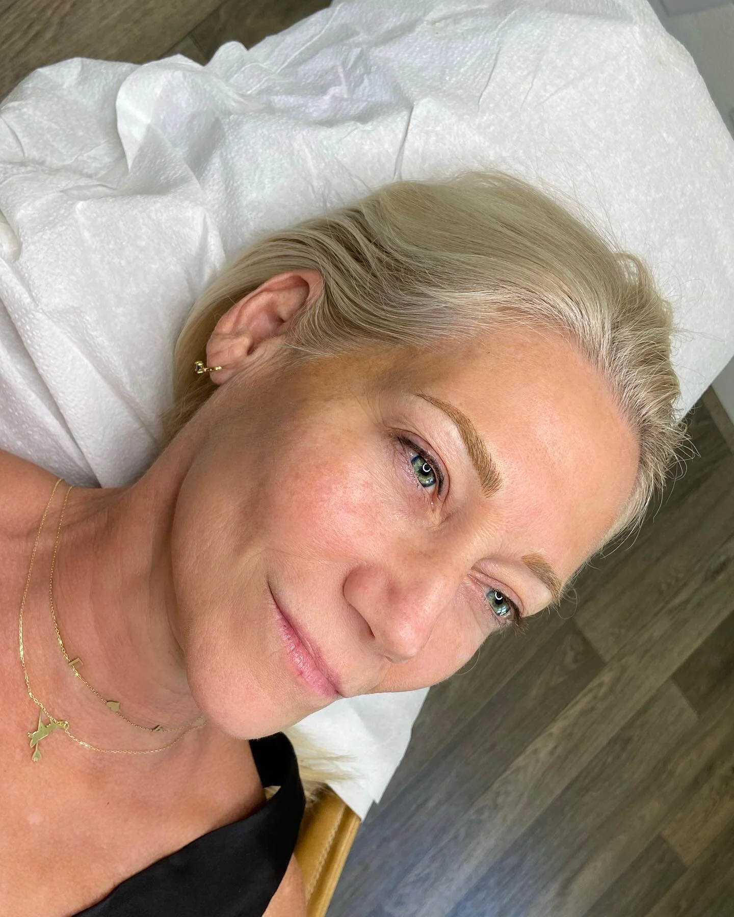 This is your reminder that brows frame our faces!! You BETTER swipe to see the befores! 

Hello! My name is Morgan Young! I&rsquo;m an artist at the Little House of Ink. Julie Sherman @JewelsArtistry is my brow mentor🤍 I specialize in microblading a