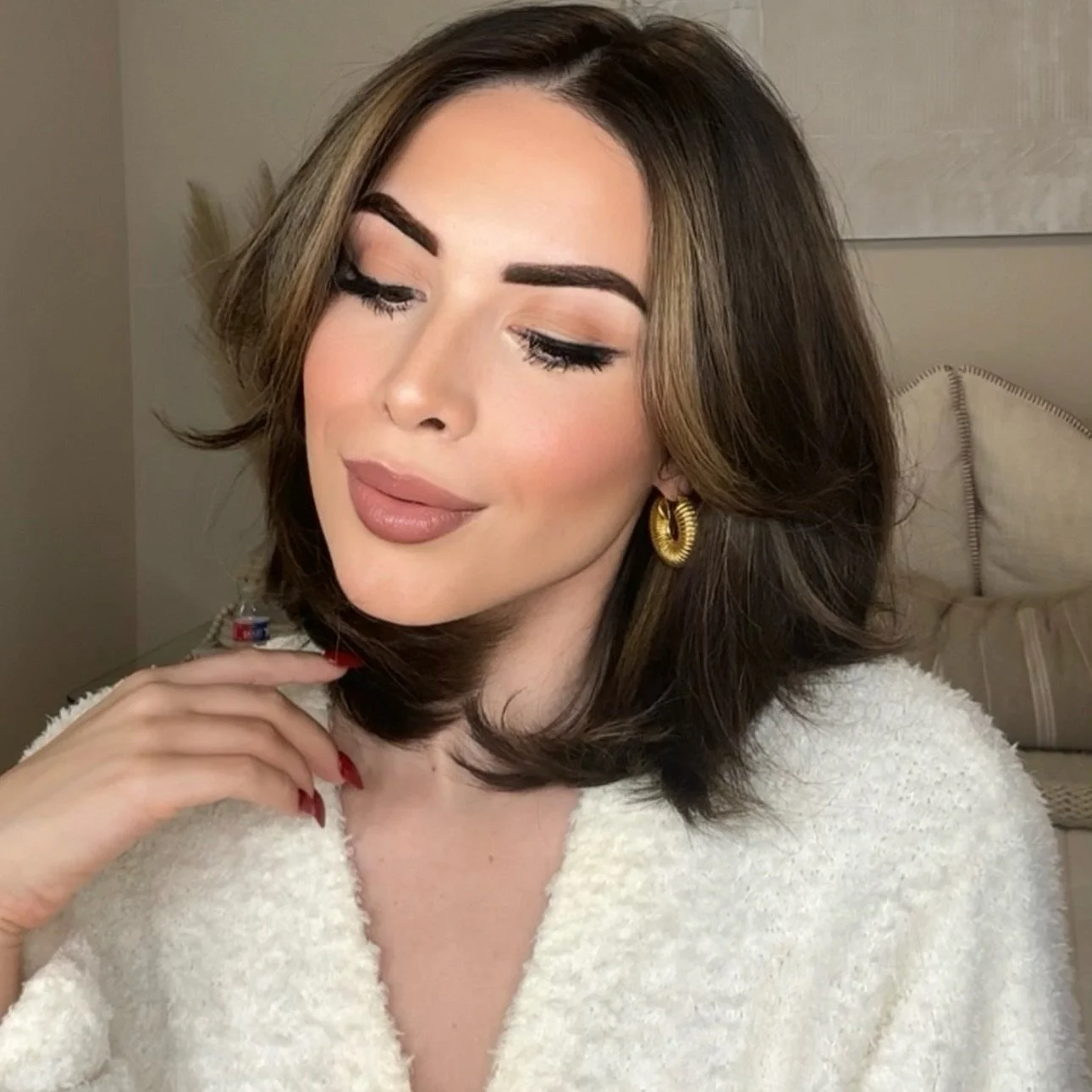 Julie is back from vacation and hopping back in to our summer schedule. Picture featuring one of our FAVORITE OG girls from my Skinsense days @spencerjackiee she is actually flawless in person. We LOVE her brows and she is often what people bring in 