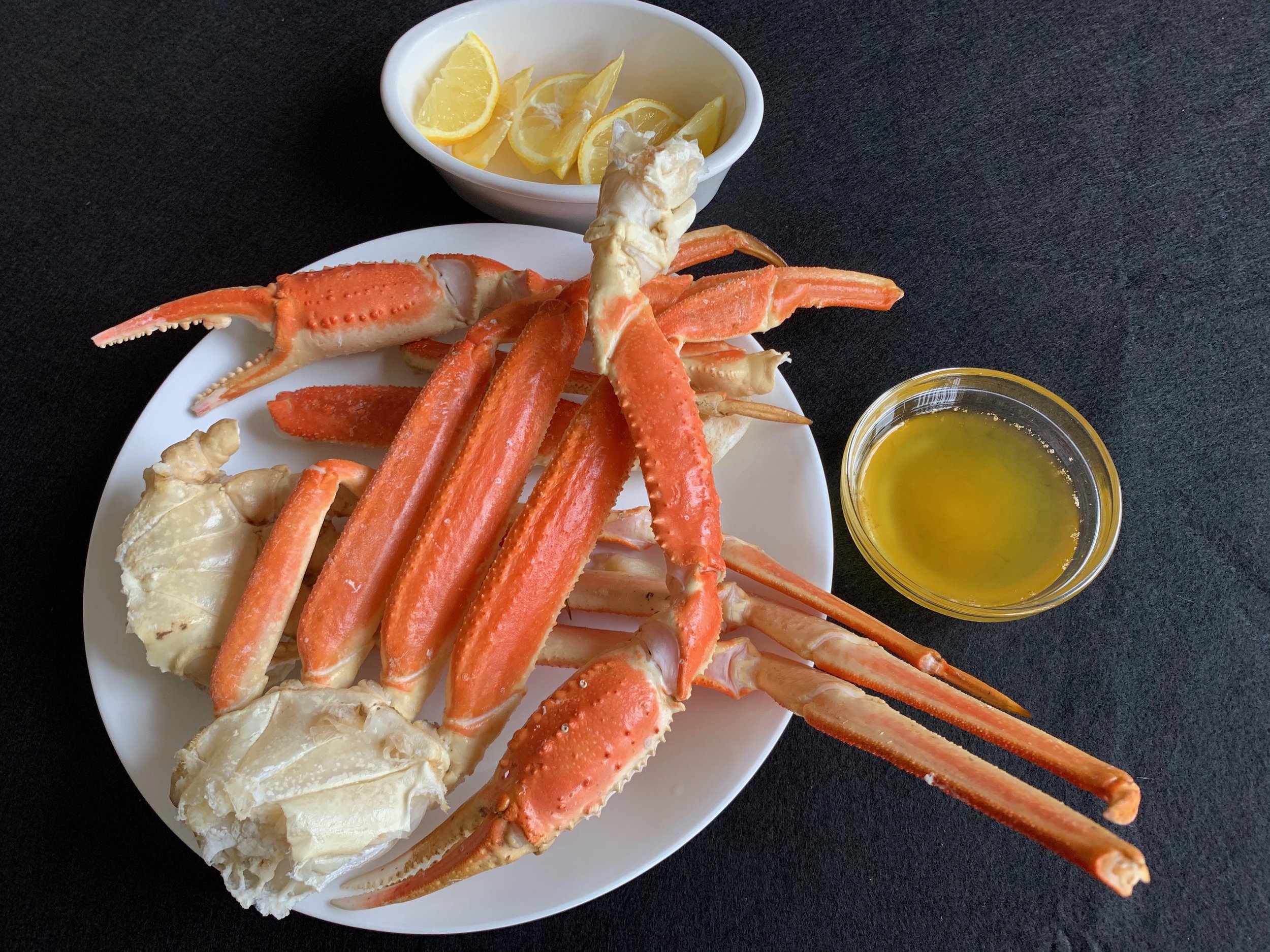 Steamed Snow Crab Legs