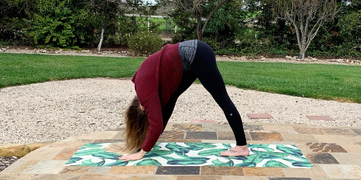 Learn How To Do A Moon Salutation Chandra Namaskar Olde Oak Meadow Yoga Outdoor Vineyard Yoga Infrared Heated Yoga Studio In Santa Ynez