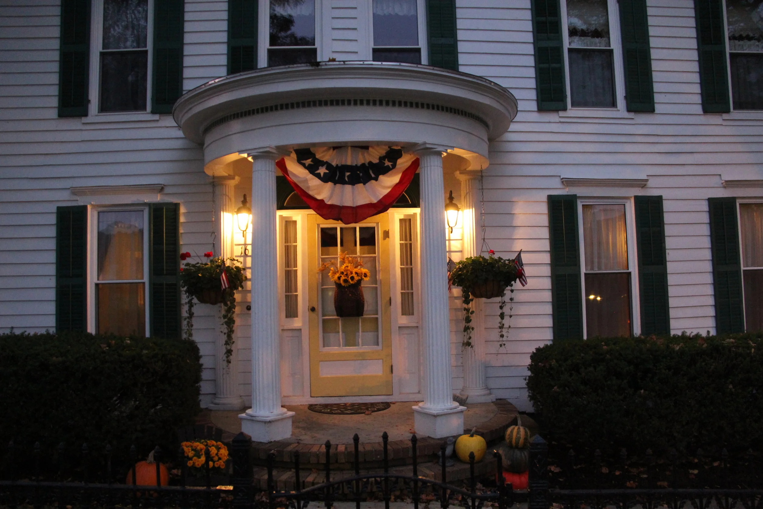 Gallery — Historic Champlin House Bed and Breakfast Inn