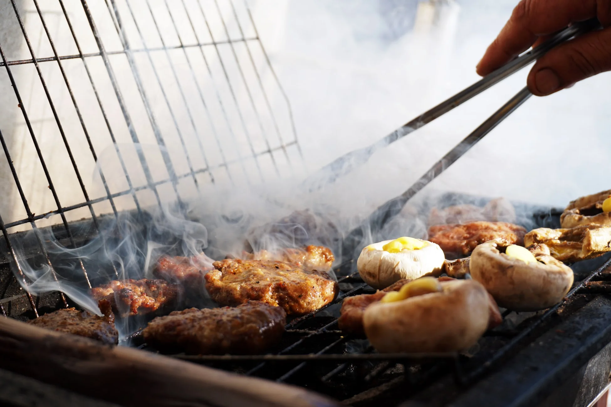 Summertime Cookin’:  Our Favorite Spots to Grill Outdoors