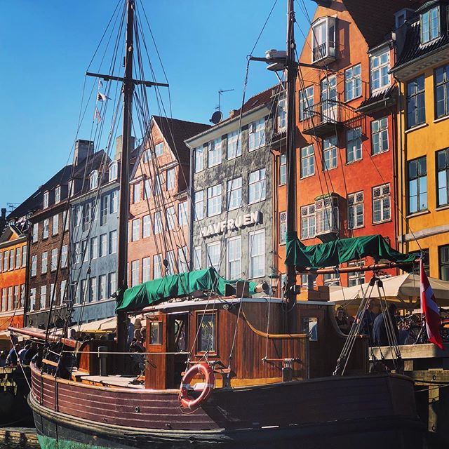 📍📍RedPin travelers sent us this one from Denmark. Always customize your trip to exactly what you want!📍📍🇩🇰🇩🇰🇩🇰#denmark #copenhagen #denmark🇩🇰 #Scandinavia #europe #traveldenmark #redpinit #redpin #follow #travel #travels #travelphotograph