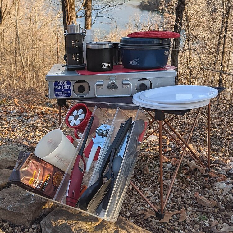 How to Set Up a Portable Camping Kitchen Box Today