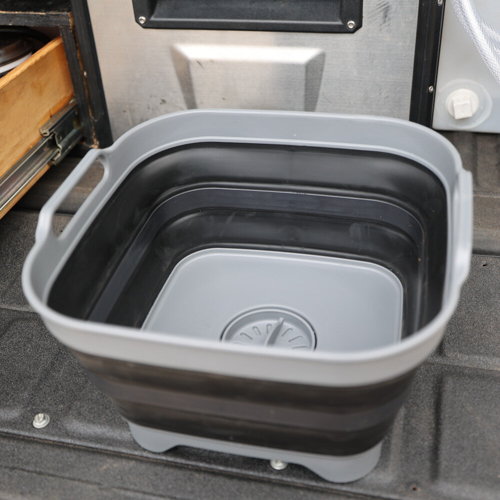 portable sink for camping with drain