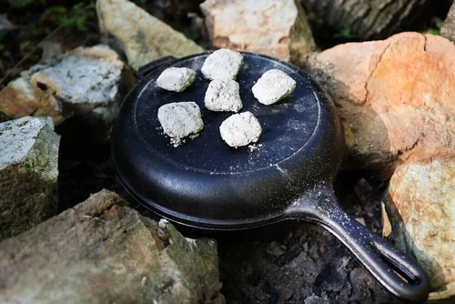 The Best Cast Iron Set for Camping [And How to Use It Like a Pro] | Take  The Truck