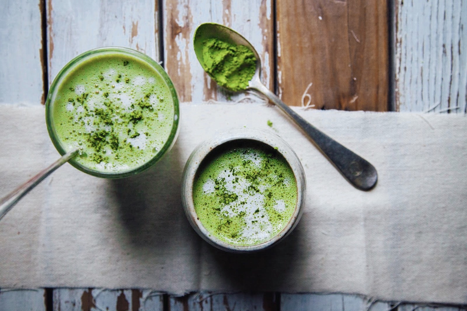 MATCHA LATTE WITH COCONUT + ALMOND