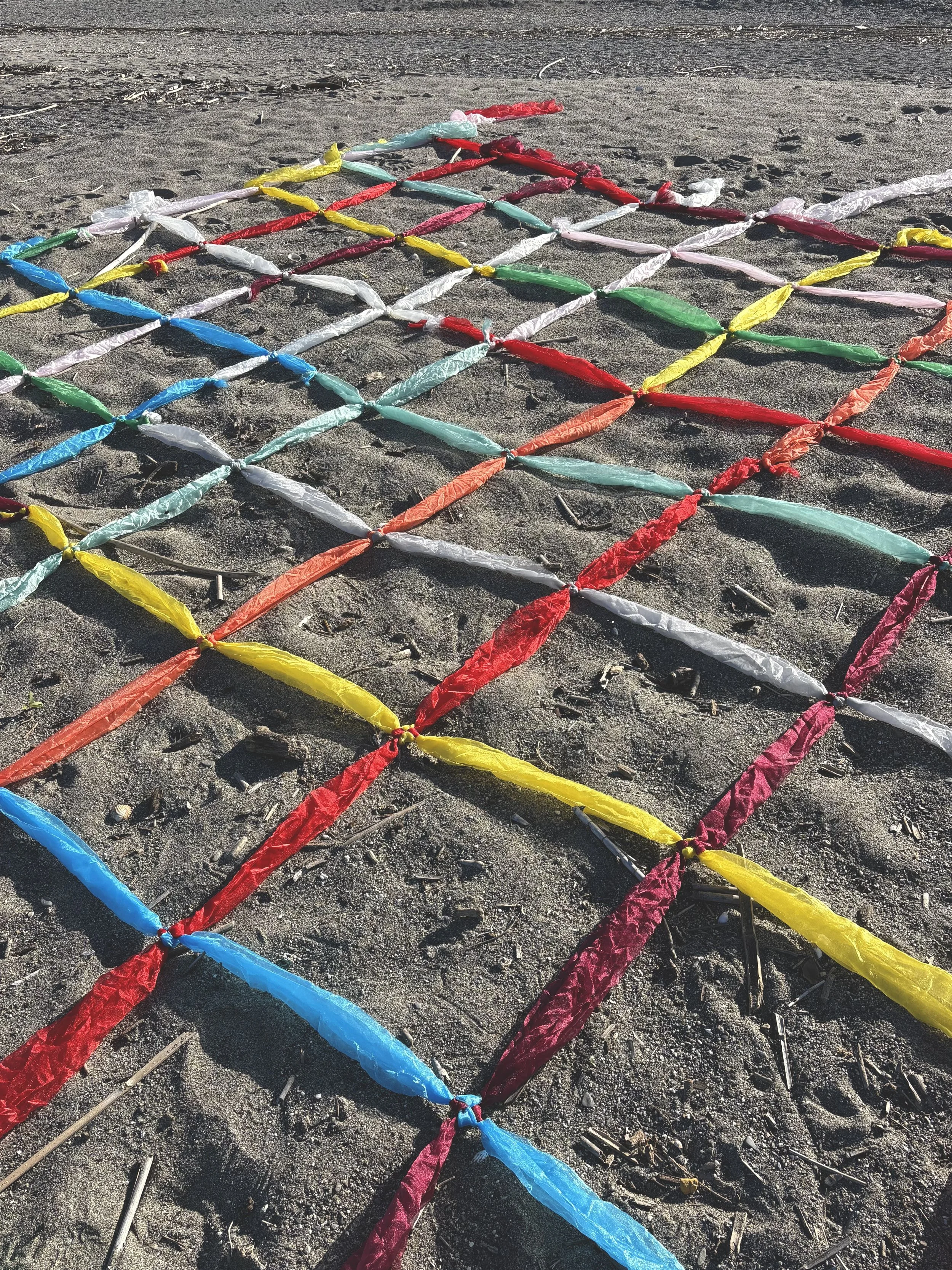 Grid no.3 (sentimental beach)