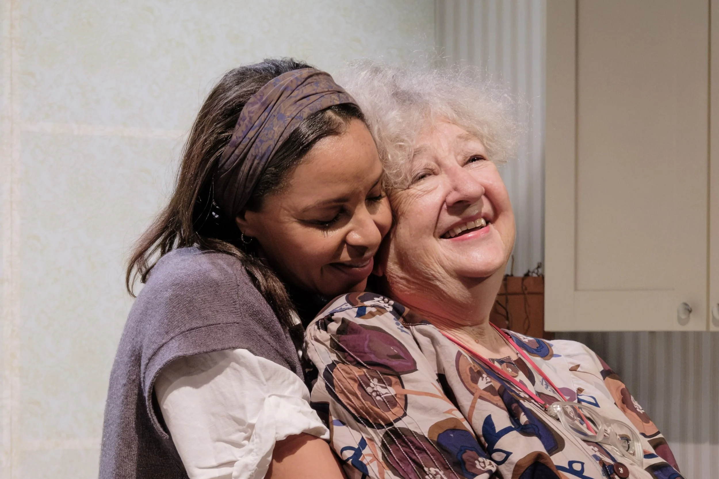 0143 MT26EF 9549 © Robert Catto (cropped).jpg