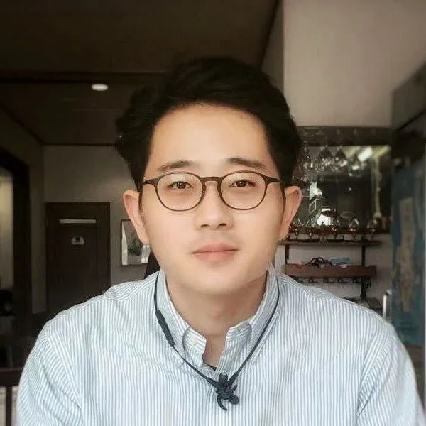 Dr Mingzi Zhang cardiovascular research group member