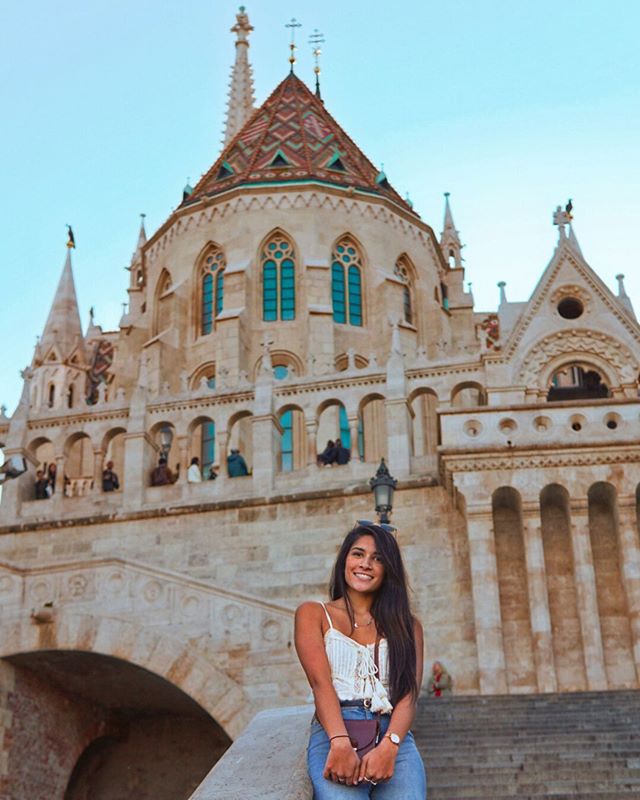 Budapest left me Hungary for more!😋🍕
.
.
.
#budapest #visitbudapest #budapeste #budapesthungary #visithungary #budapesthungary #budapesthungaryblog #travelbudapest #budapesttravel #eurotrip #girlstraveleurope #wearetravelgirls #topeuropephotos #top